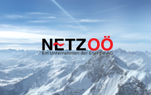 Logo NetzOÖ mit Berglandschaft im Hintergrund
